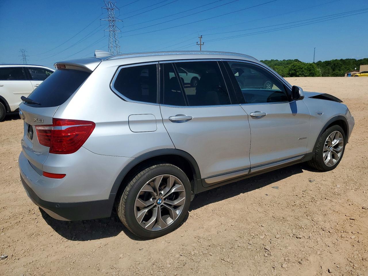 2017 BMW X3 Sdrive28I - Фото 3