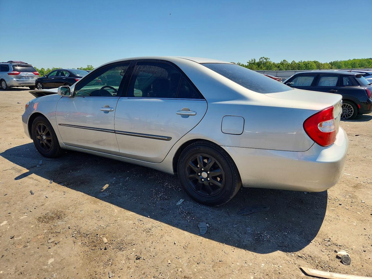 2003 Toyota Camry Xle V6 - Image 2