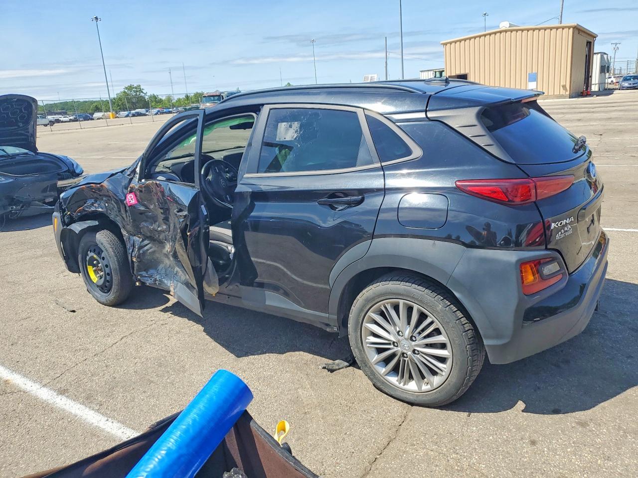 2021 Hyundai Kona Sel - Фото 2