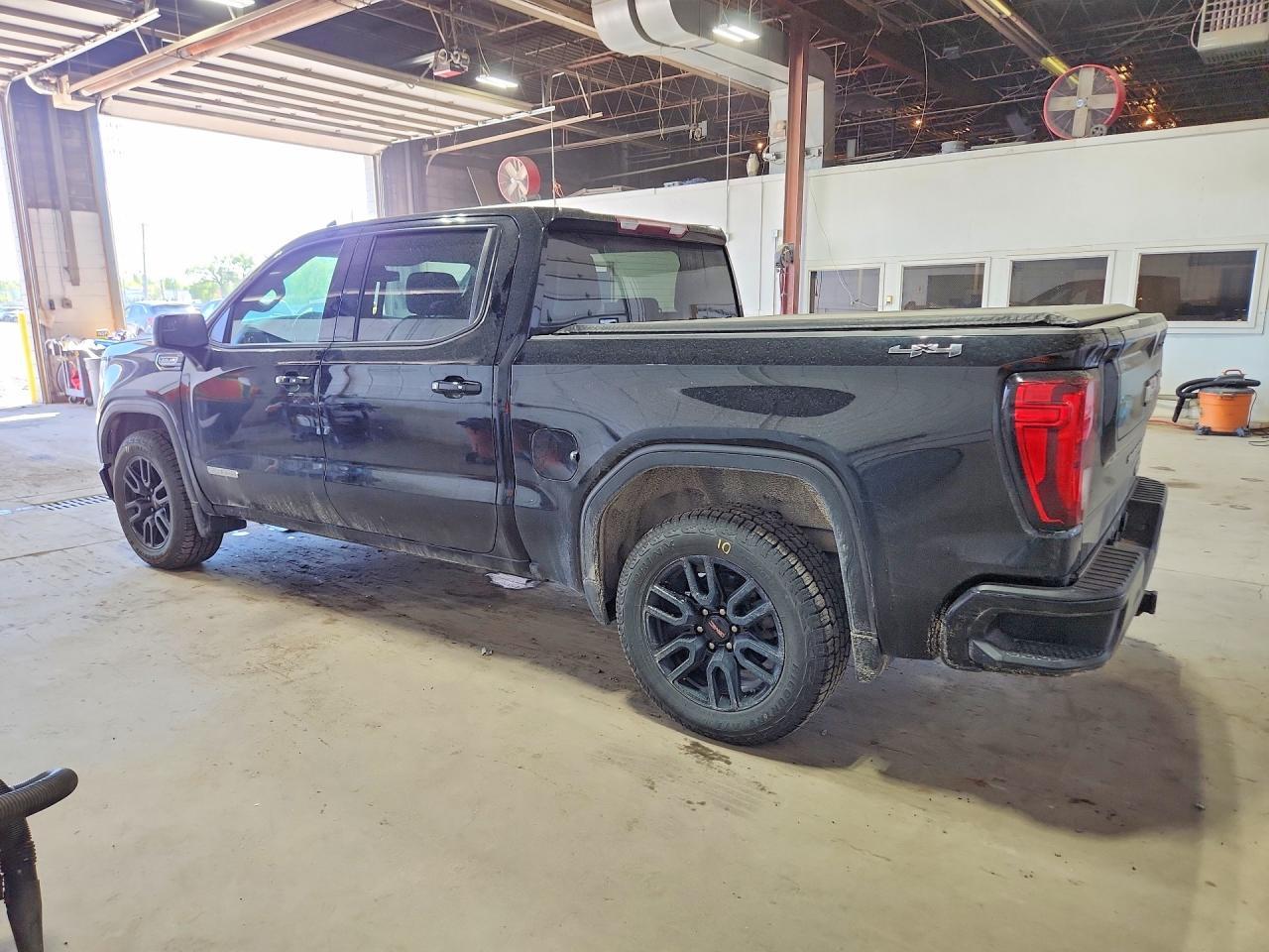 2021 GMC Sierra K1500 Elevation - Фото 2