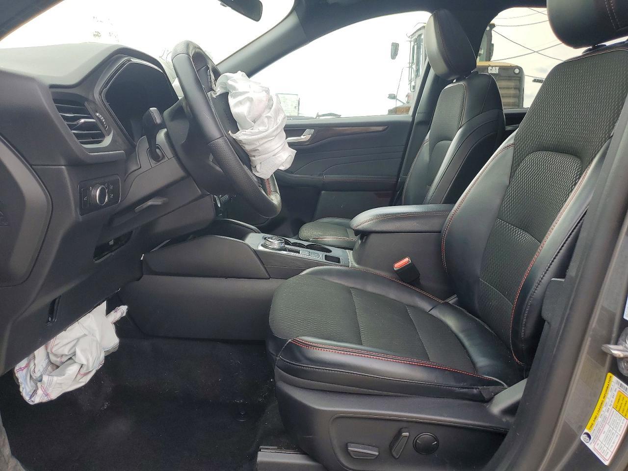 2024 Ford Escape St Line - Image 7