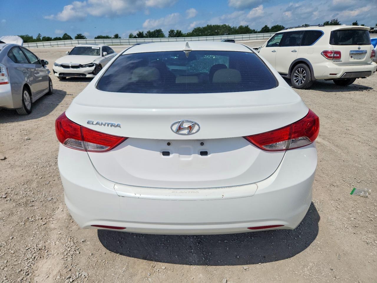 2013 Hyundai Elantra Gls - Image 6