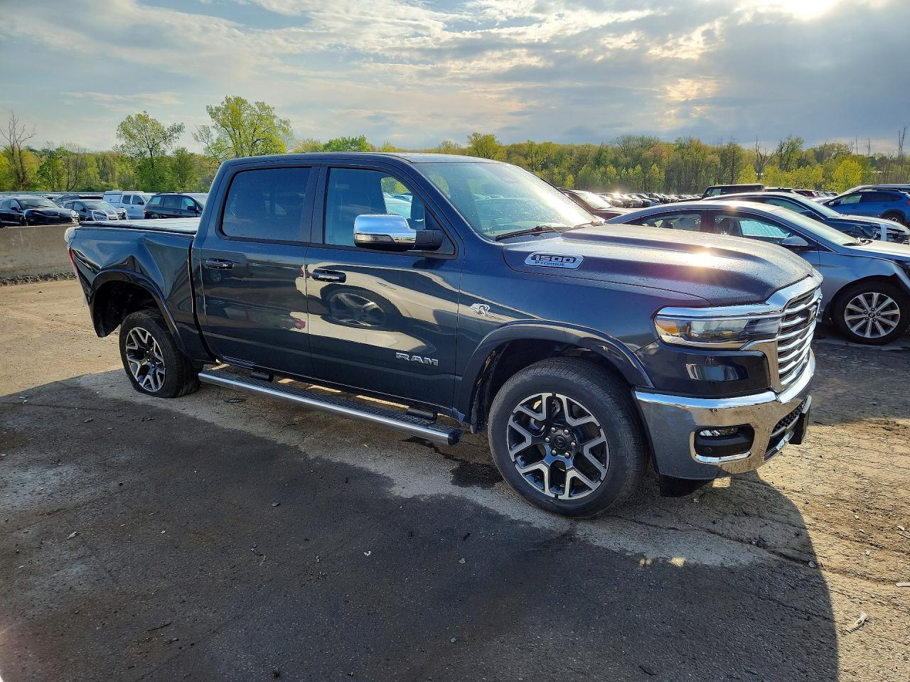 2026 Ram 1500 Laramie - Фото 4