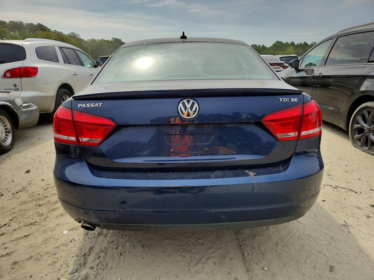 2013 Volkswagen Passat Se - Фото 6