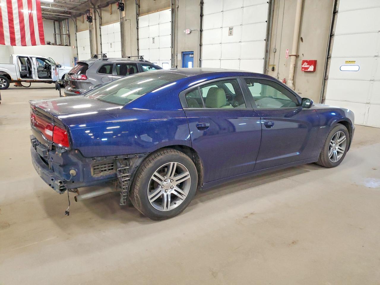 2013 Dodge Charger R - Фото 3