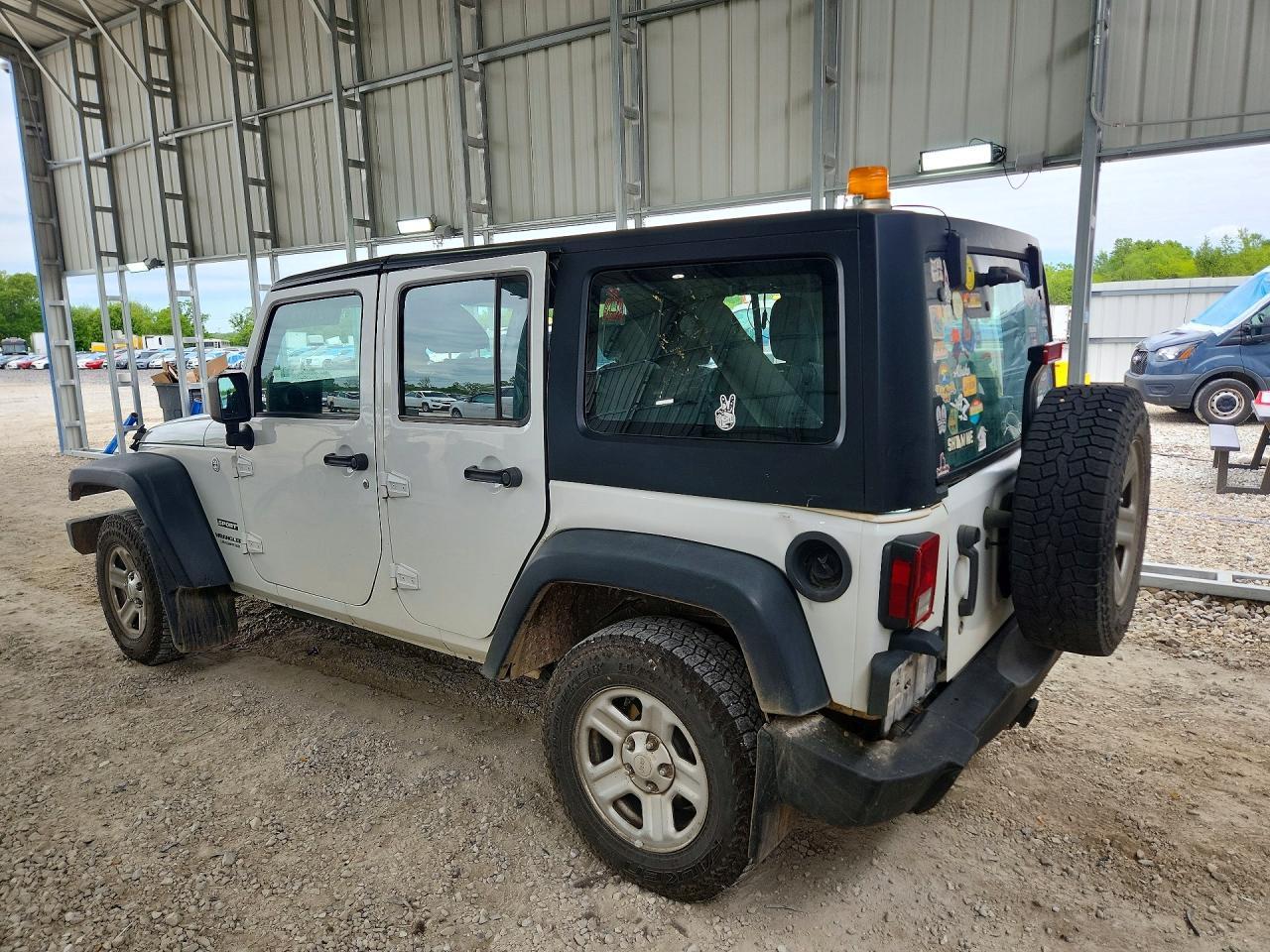 2016 Jeep Wrangler Unlimited Sport - Image 2