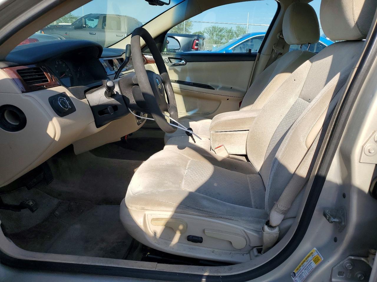 2010 Chevrolet Impala Ls - Фото 7
