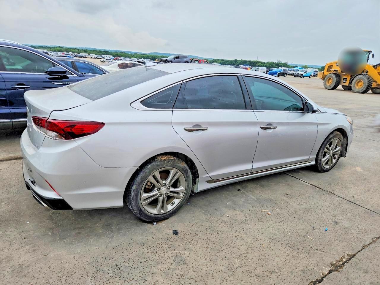 2018 Hyundai Sonata Sport - Image 3