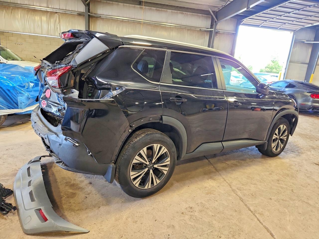 2022 Nissan Rogue Sv - Фото 3