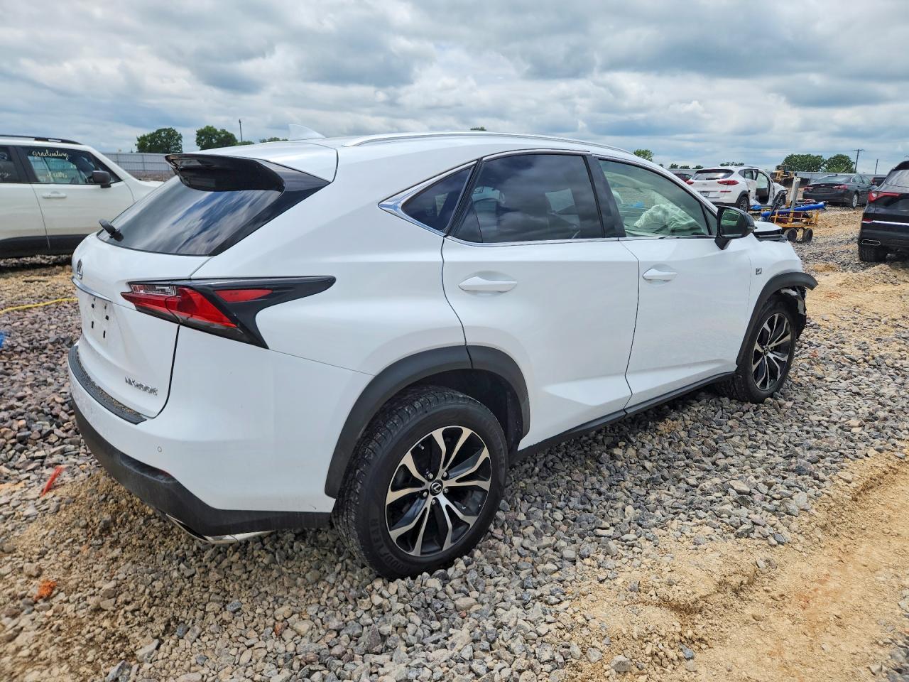 2016 Lexus Nx 200T F Sport - Image 3