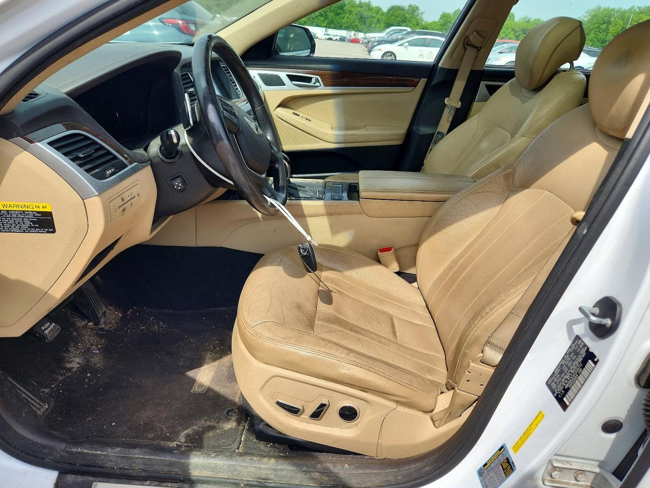 2015 Hyundai Genesis 3.8L - Фото 7