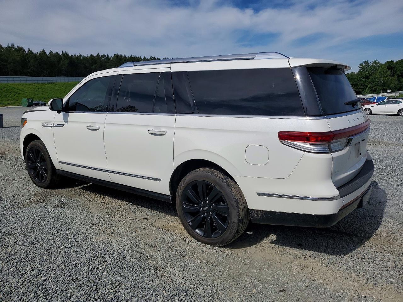 2023 Lincoln Navigator L Reserve - Фото 2