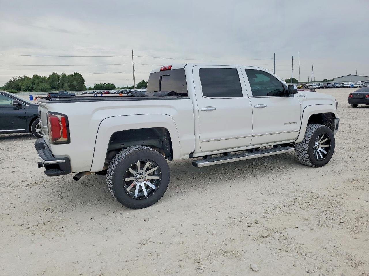 2018 GMC Sierra - Фото 3