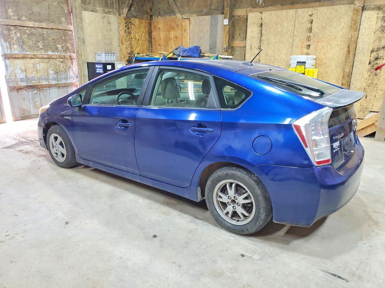 2010 Toyota Prius Iii - Фото 2