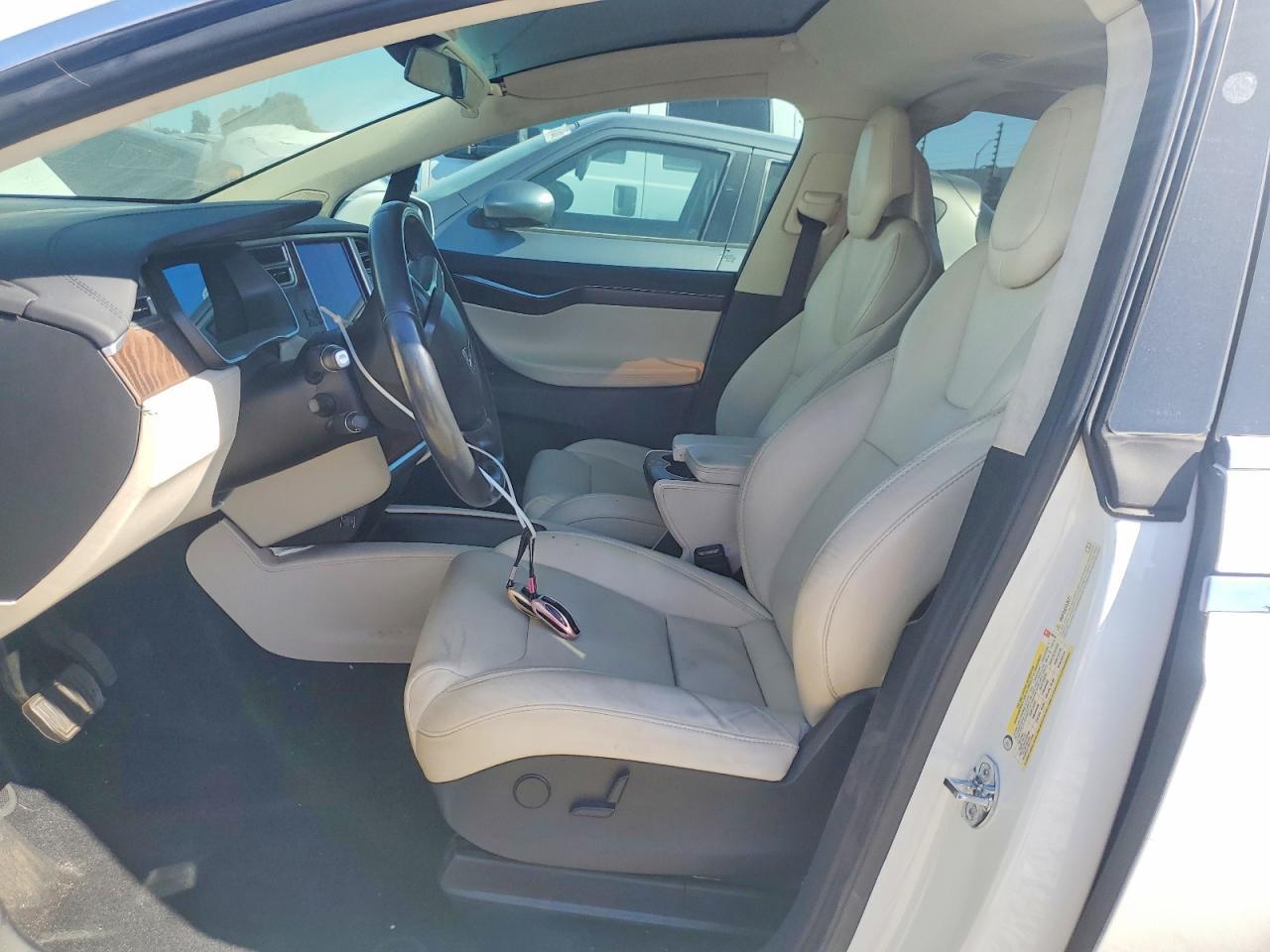 2018 Tesla Model X - Фото 7