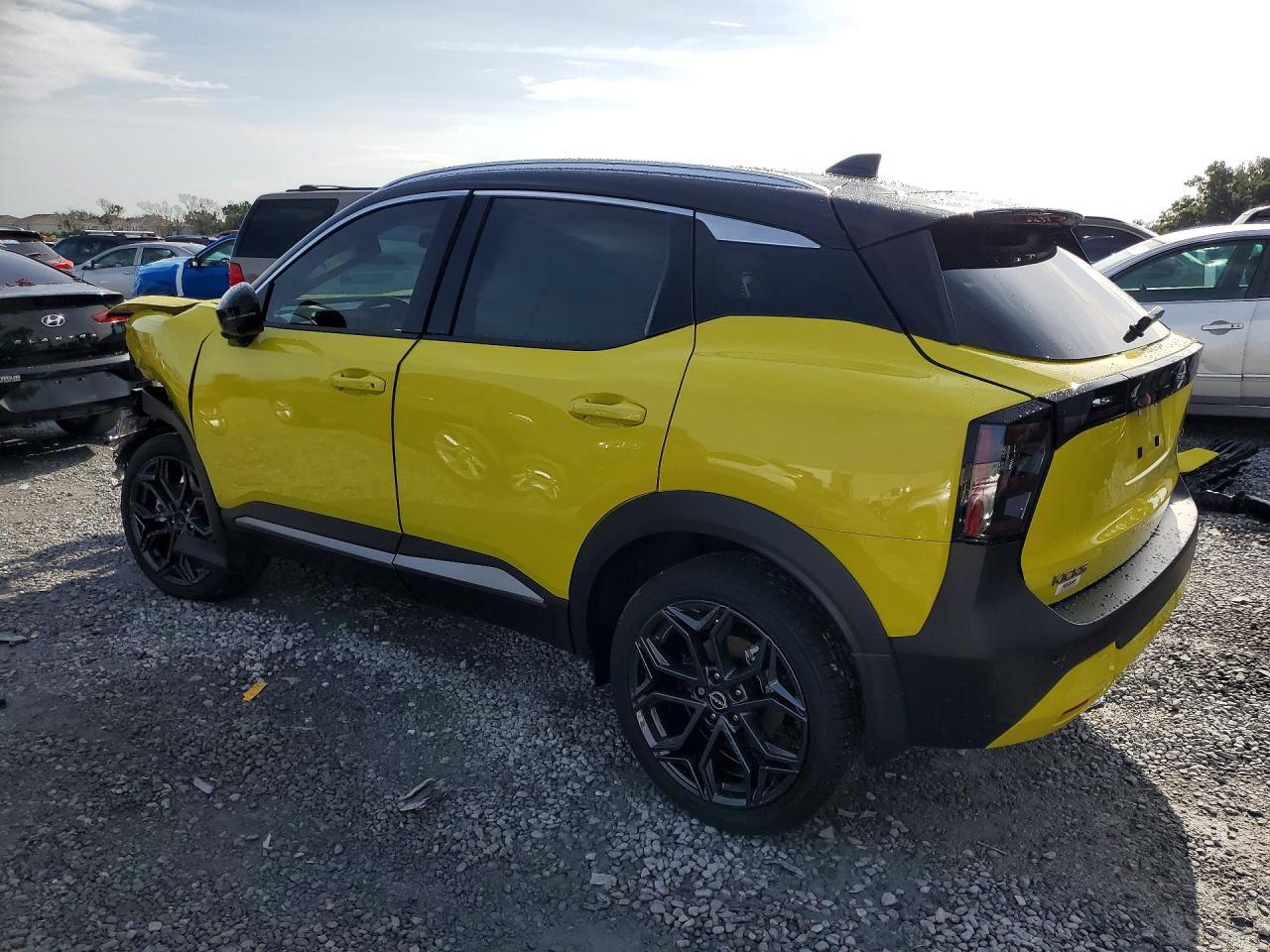 2026 Nissan Kicks Sr - Фото 2