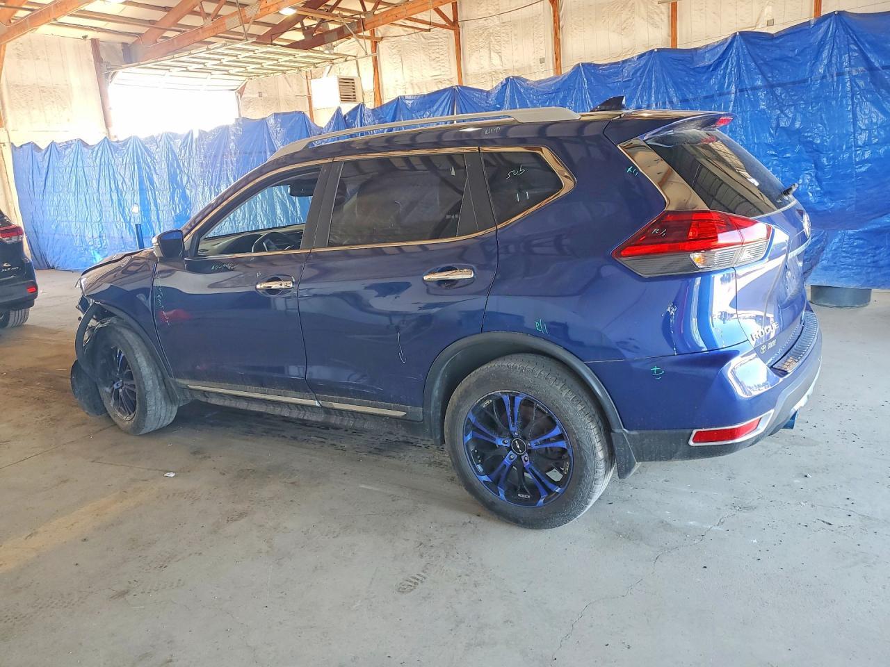 2017 Nissan Rogue S - Image 2
