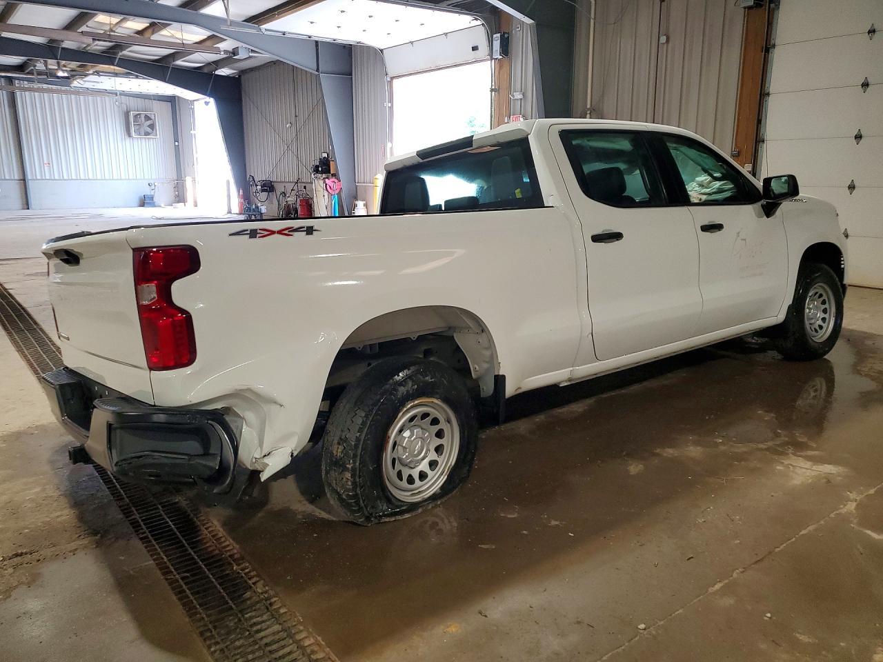 2024 Chevrolet Silverado K1500 - Image 3