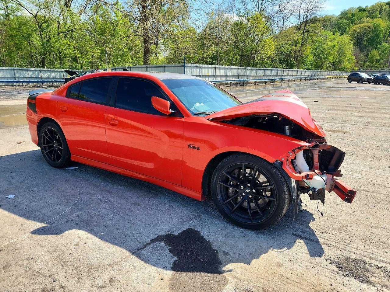 2017 Dodge Charger R - Image 4