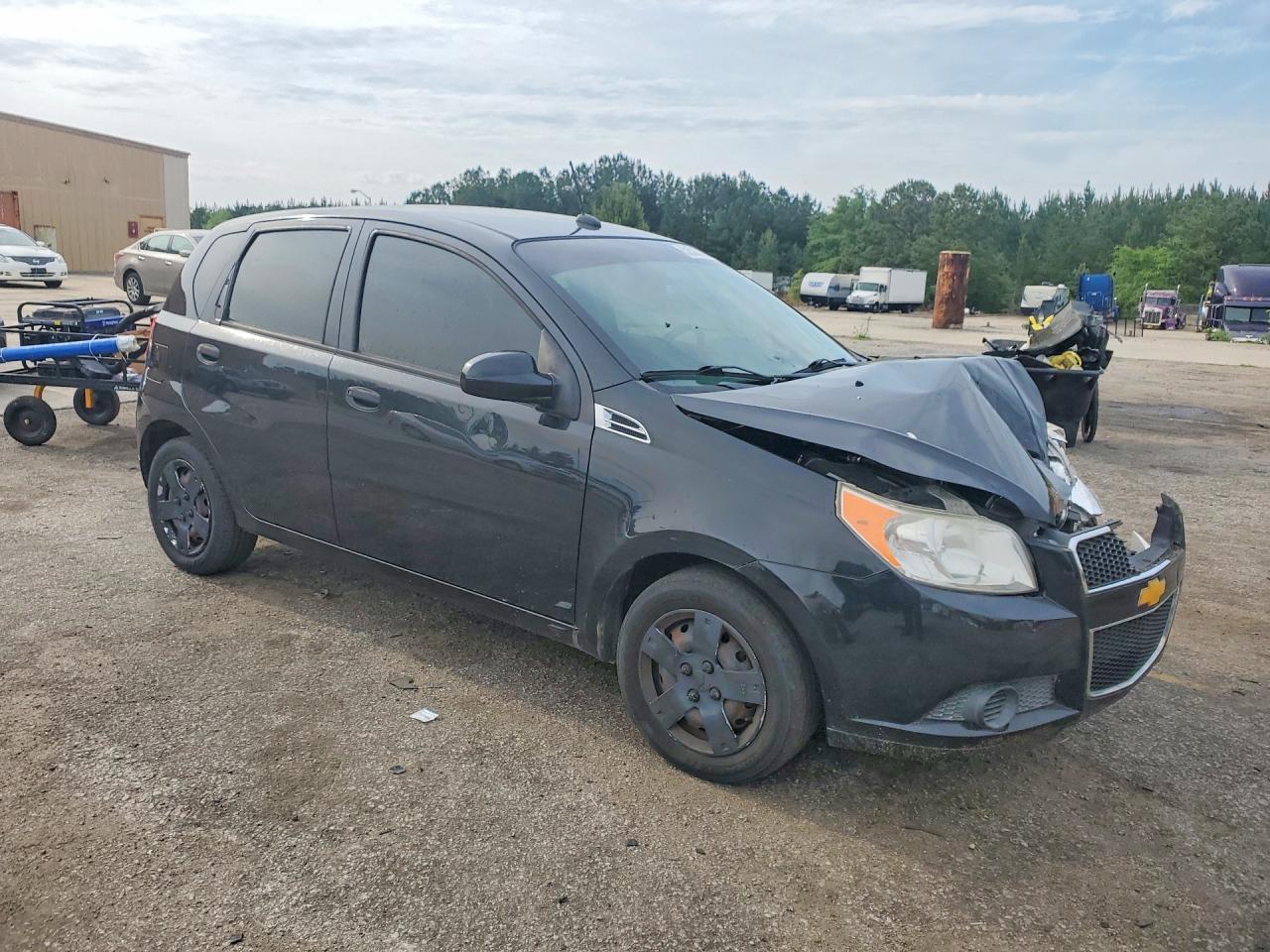 2011 Chevrolet Aveo - Фото 4