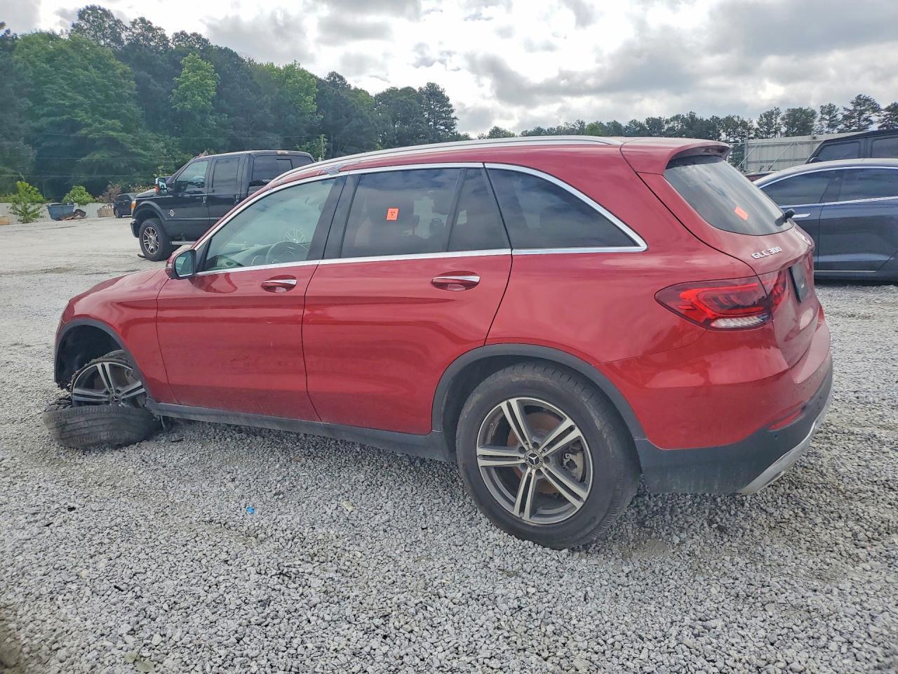 2020 Mercedes-Benz Glc 300 - Image 2