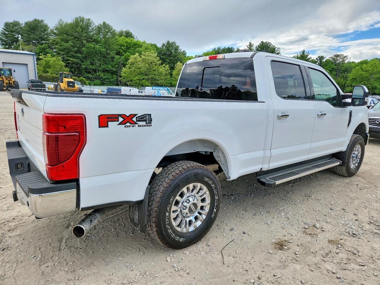 2022 Ford F250 Super Duty - Фото 3