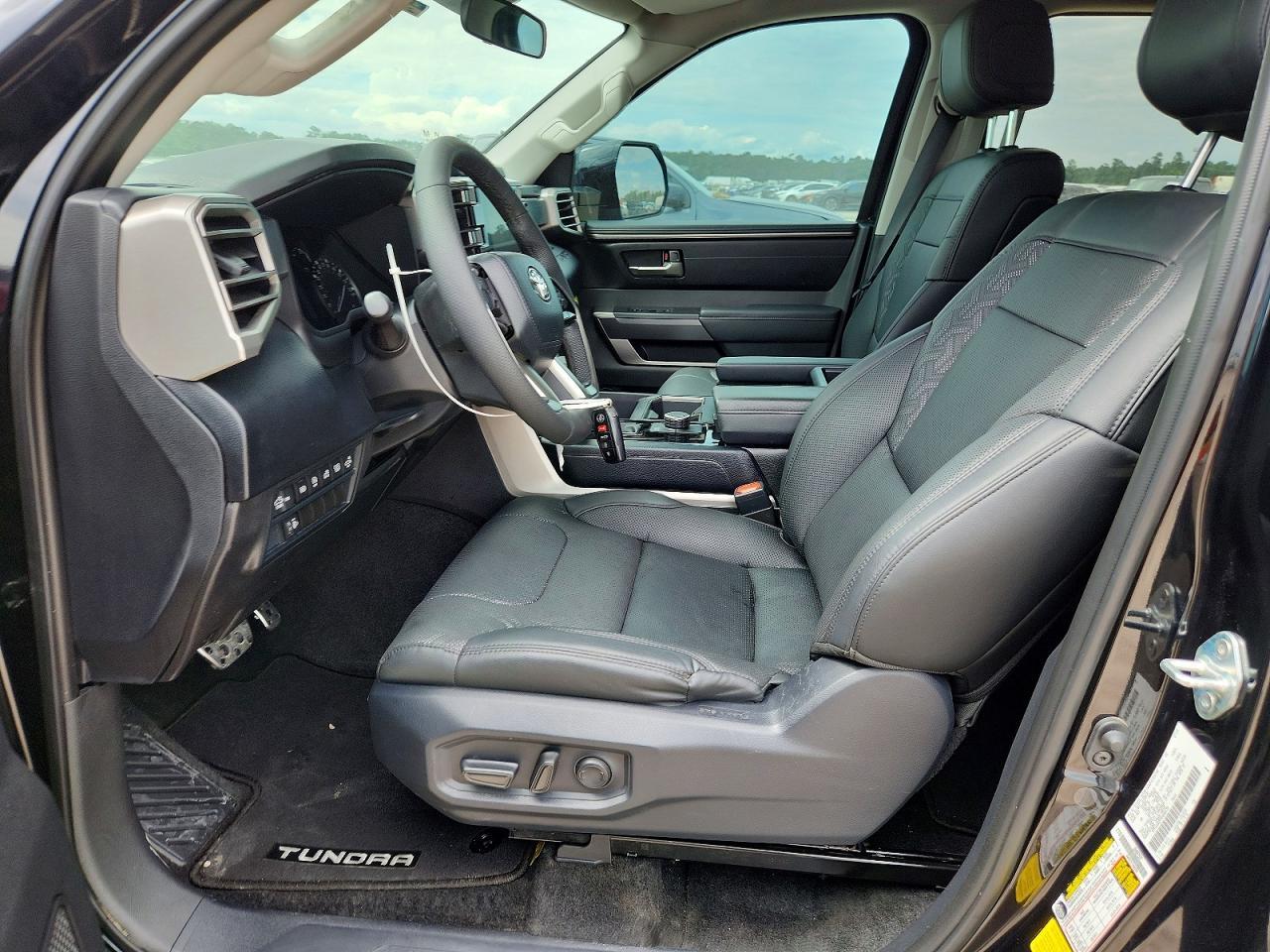 2024 Toyota Tundra Sr5 - Image 7