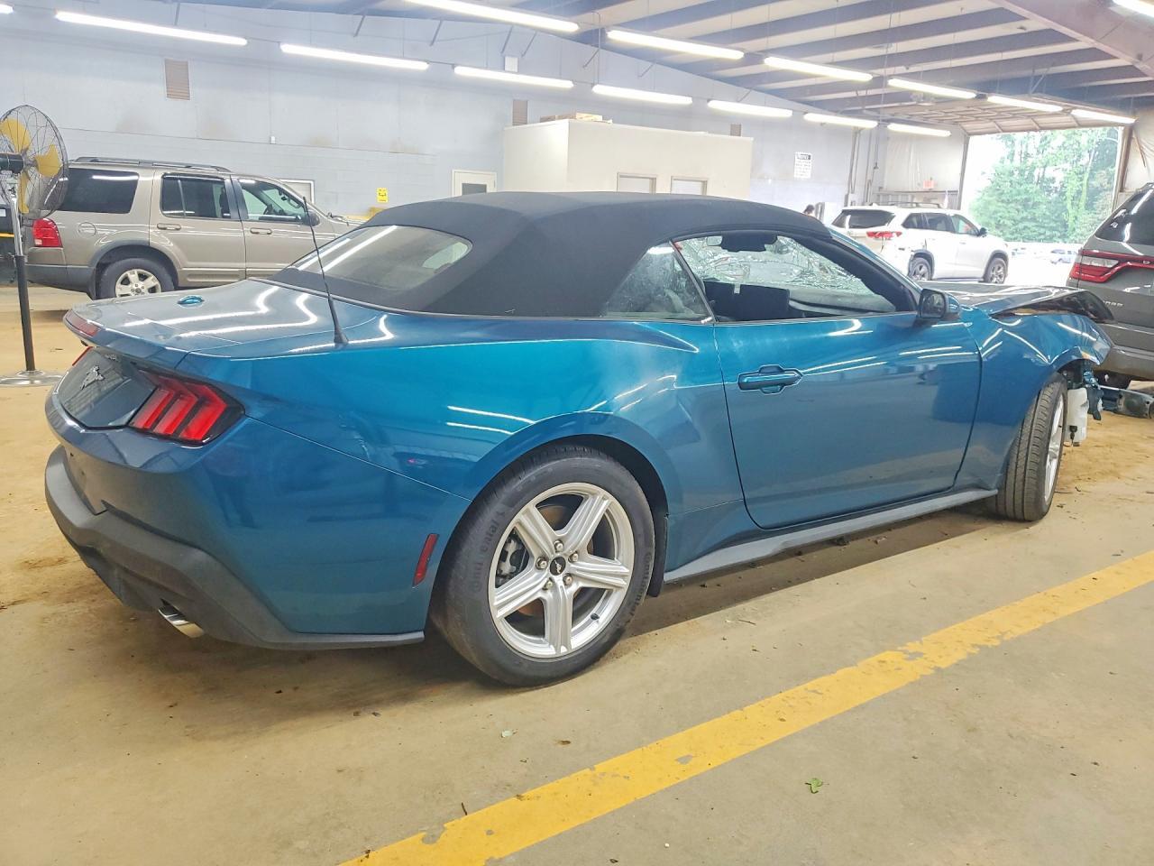 2026 Ford Mustang - Image 3