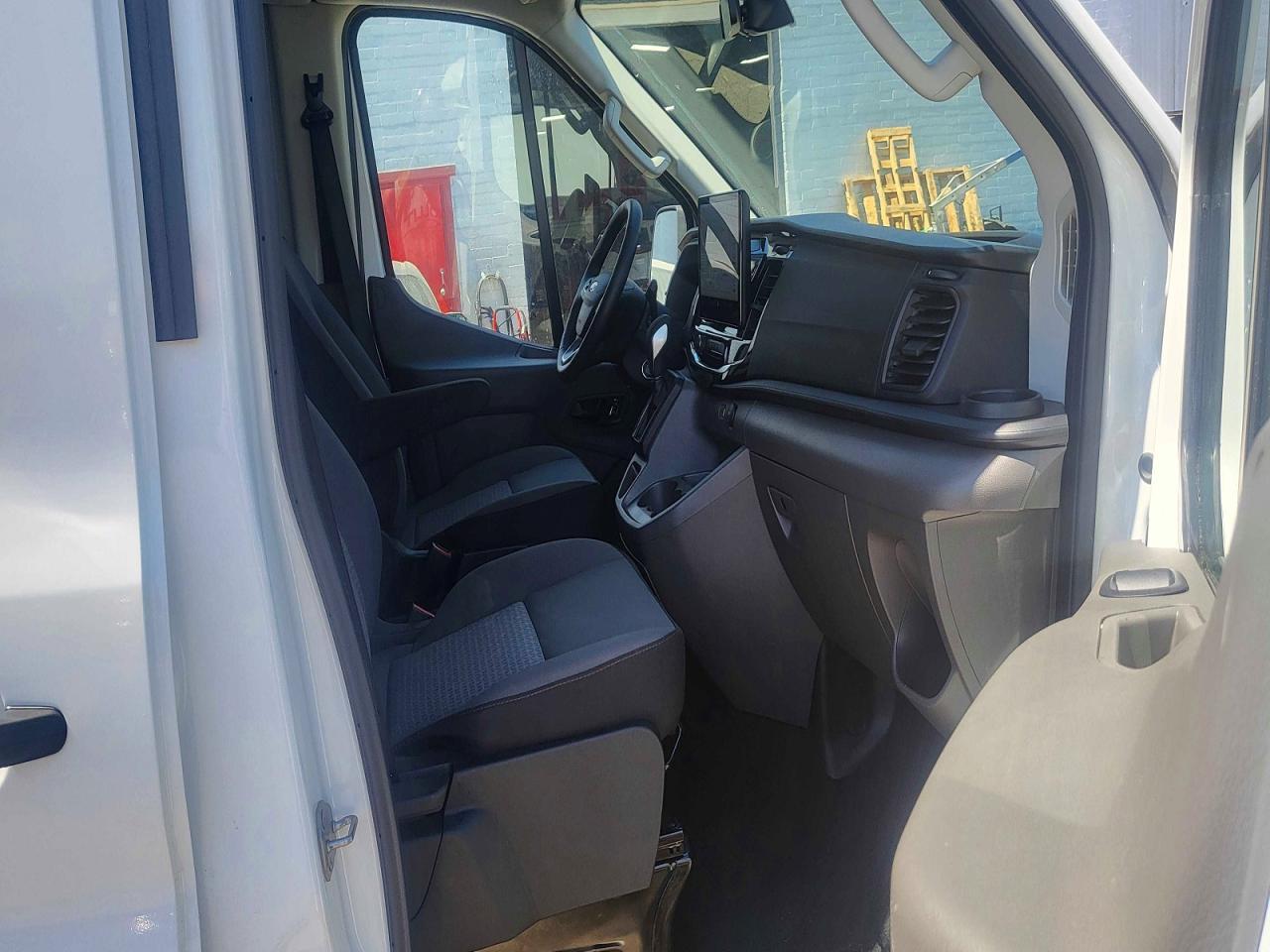 2026 Ford Transit T-350 - Фото 5