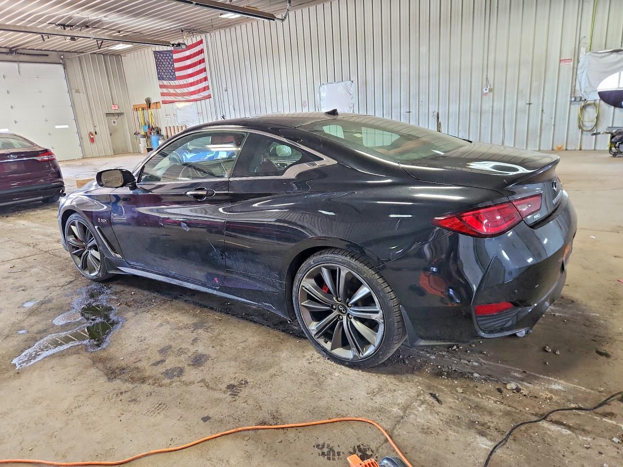 2019 Infiniti Q60 Red Sport 400 - Фото 2