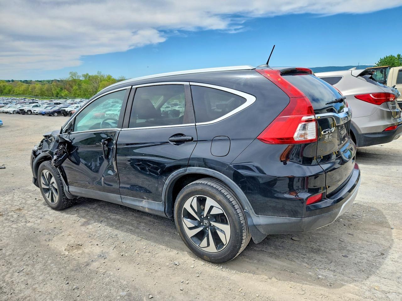 2015 Honda Cr-V Touring - Image 2