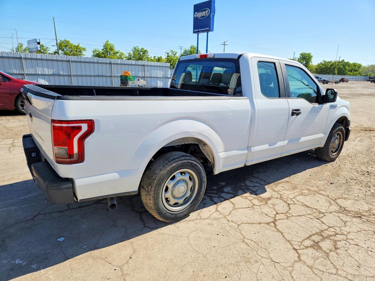 2016 Ford F150 Super Cab - Image 3