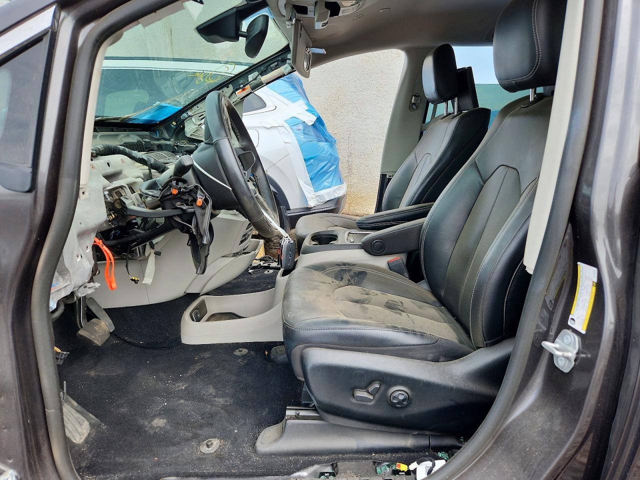 2022 Chrysler Pacifica Touring L - Image 7