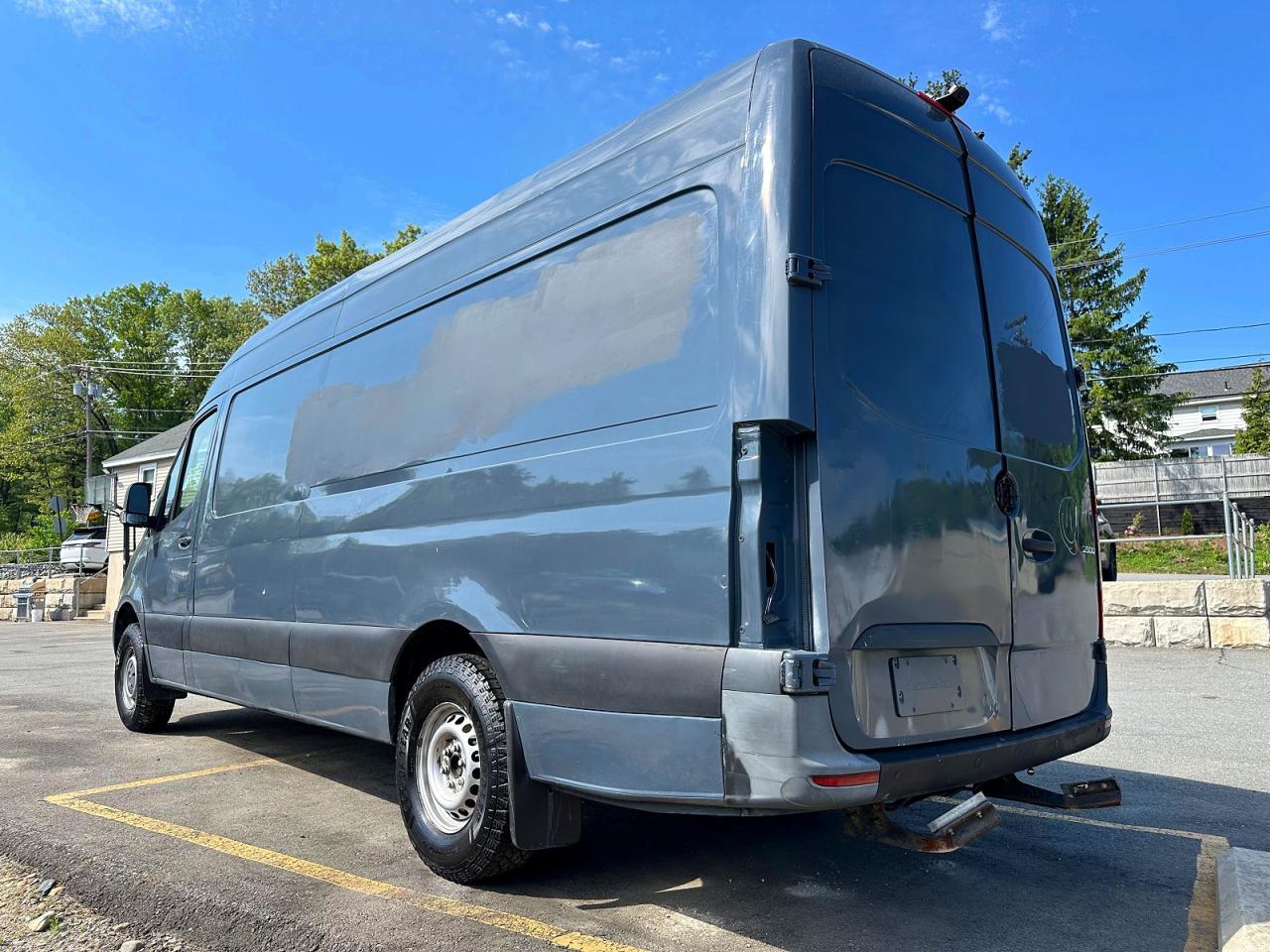 2019 Mercedes-Benz Sprinter 2500 - Image 2