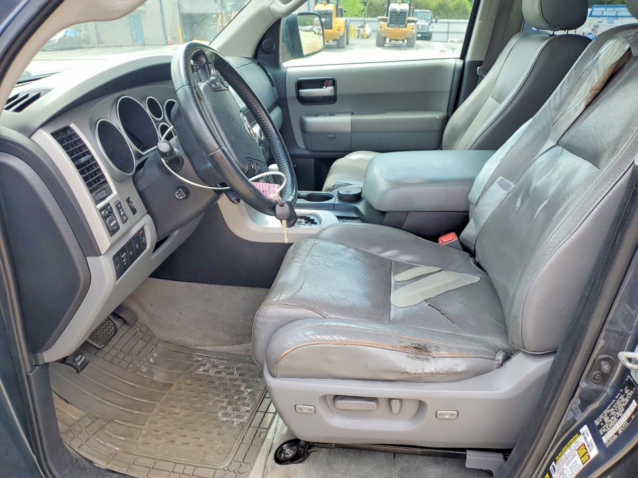 2008 Toyota Sequoia Platinum - Фото 7