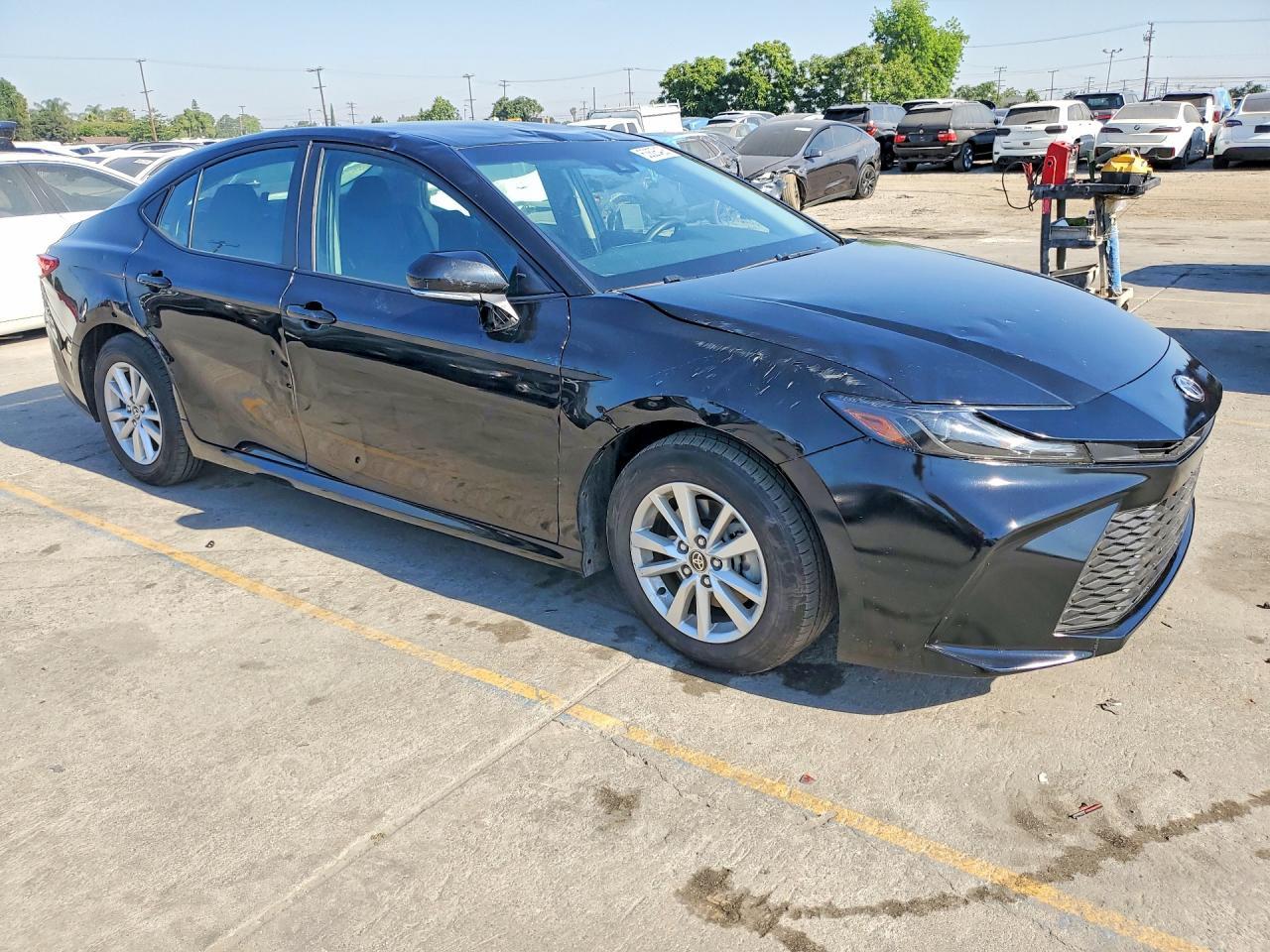 2025 Toyota Camry Le - Фото 4