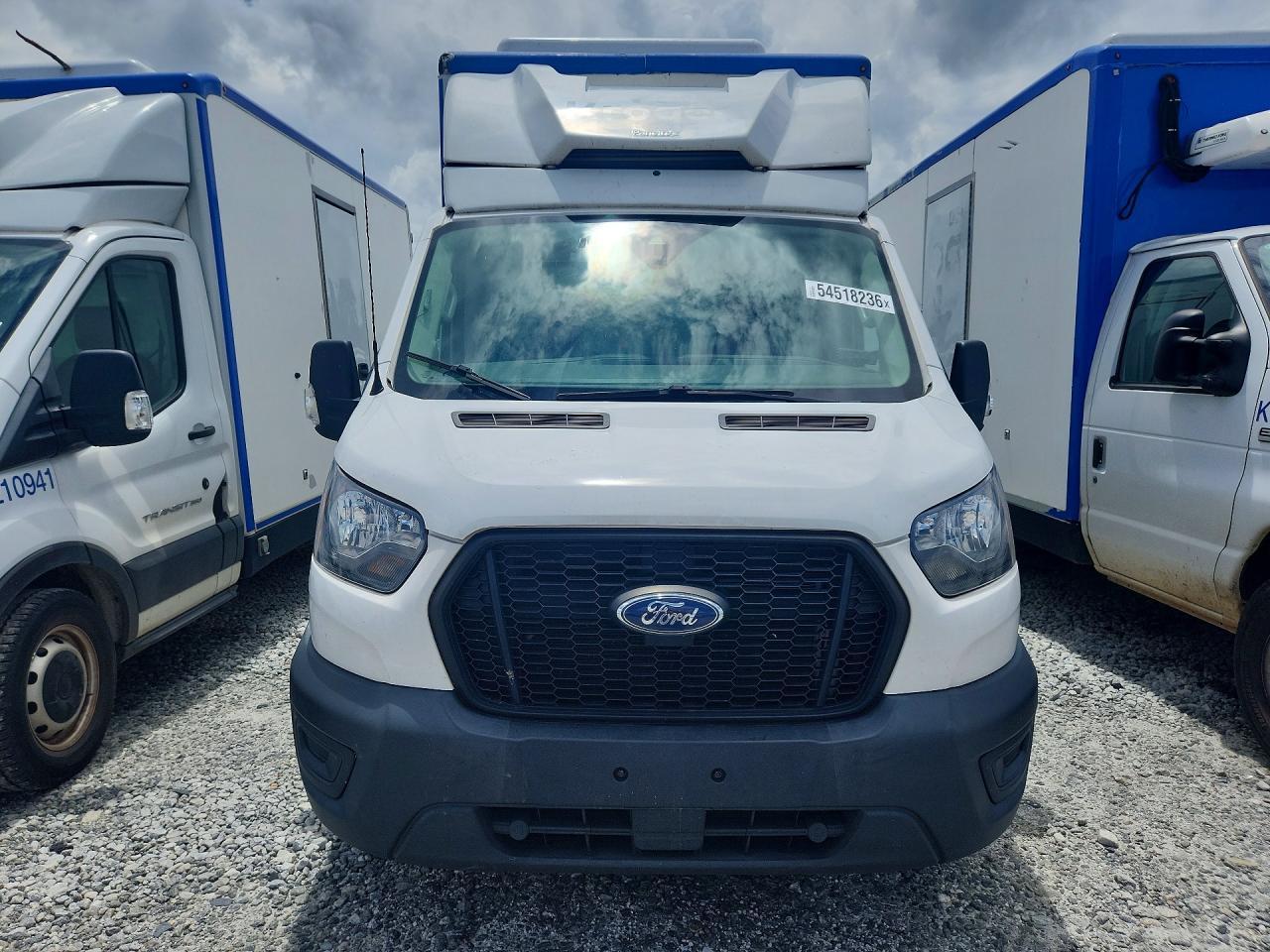 2022 Ford Transit Delivery Truck - Фото 5
