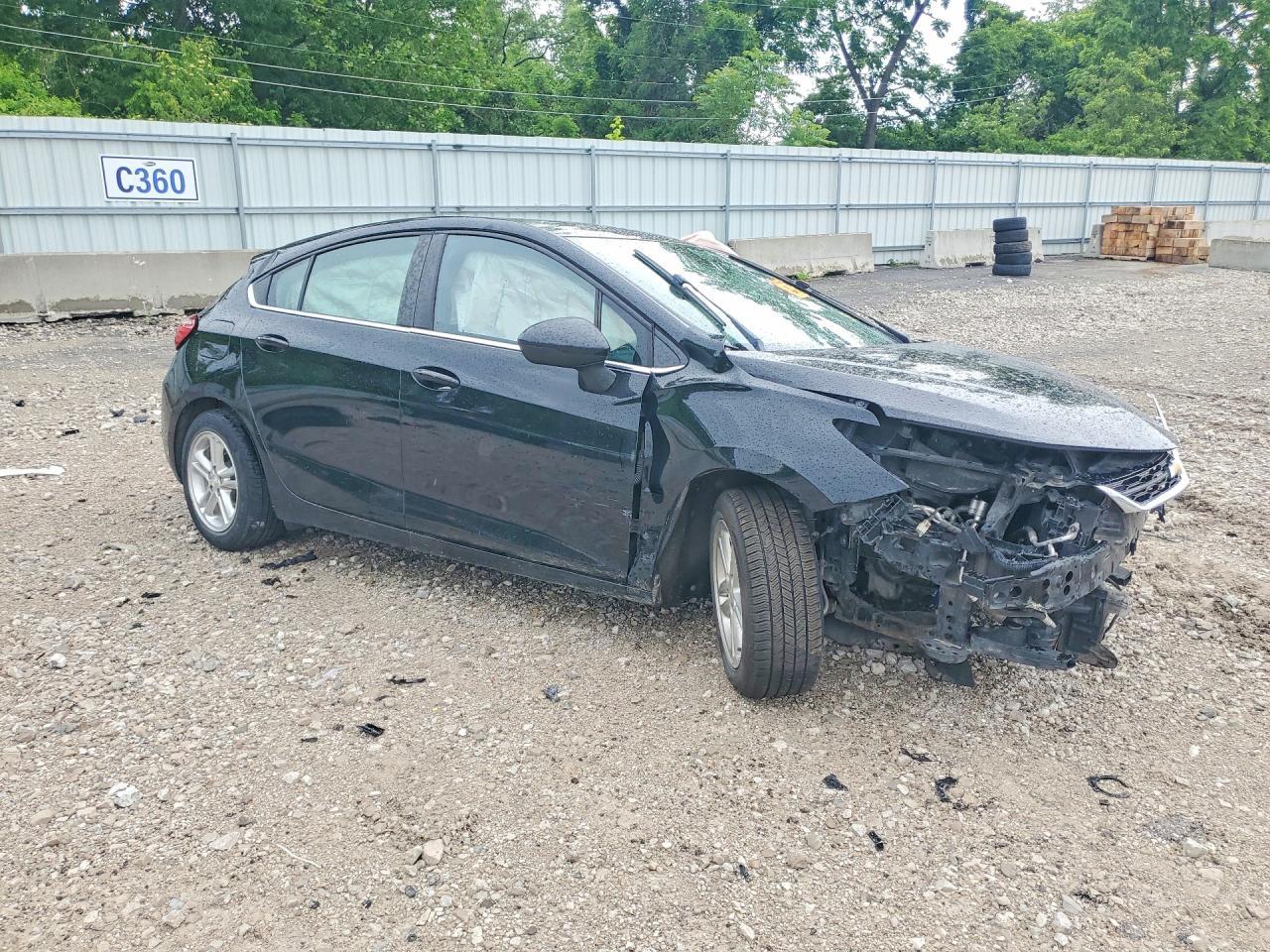 2018 Chevrolet Cruz - Фото 4