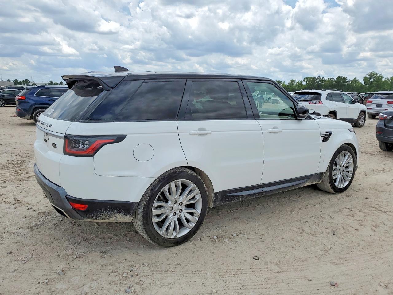 2019 Land Rover Range Rover Sport Hse - Image 3