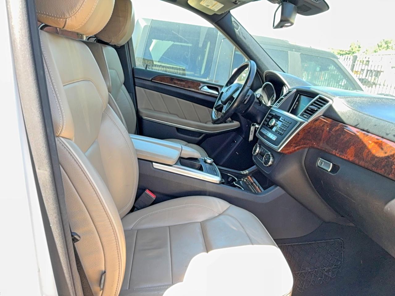 2014 Mercedes-Benz Gl 450 4Matic - Image 5