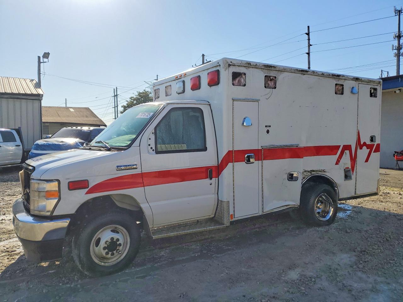 2021 Ford Econoline E350 Sd Ambulance