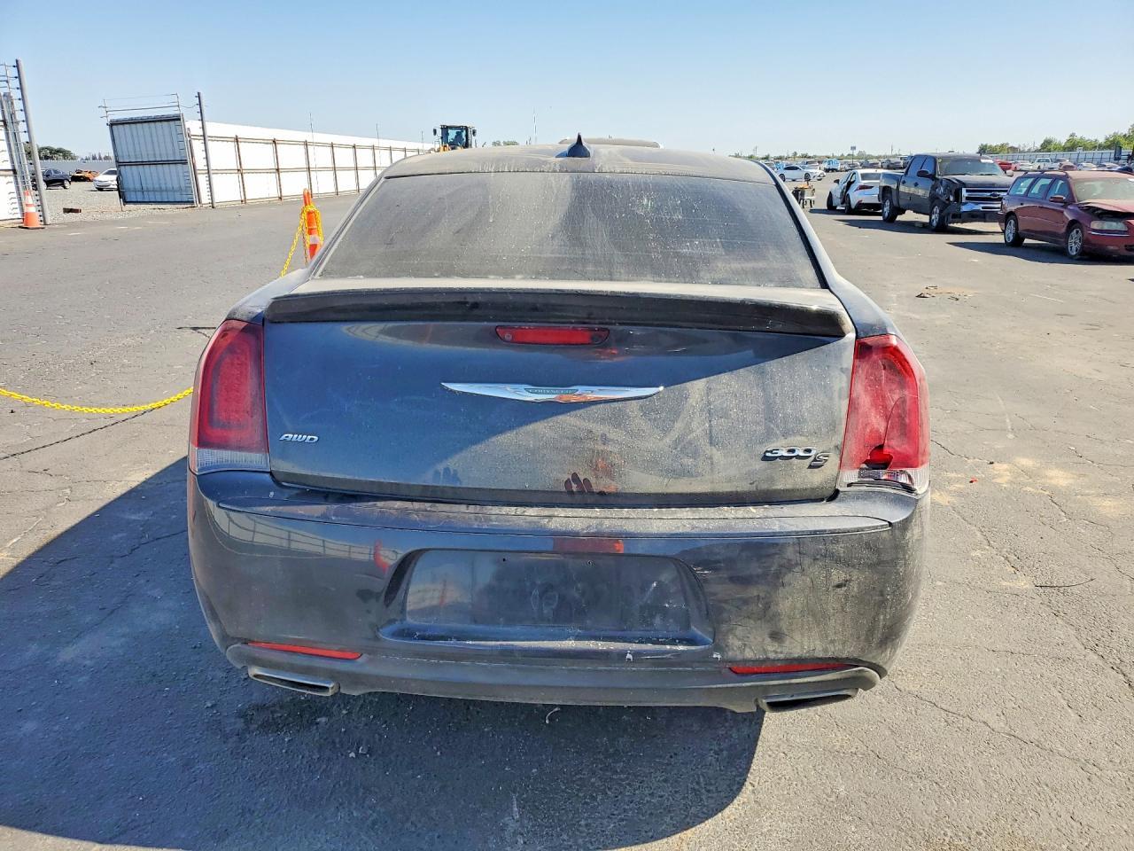 2018 Chrysler 300 S - Image 6
