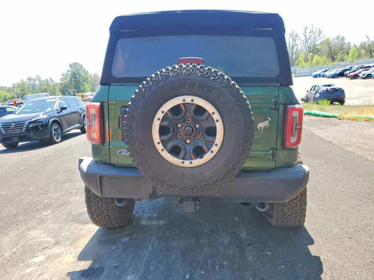2022 Ford Bronco Base - Image 6