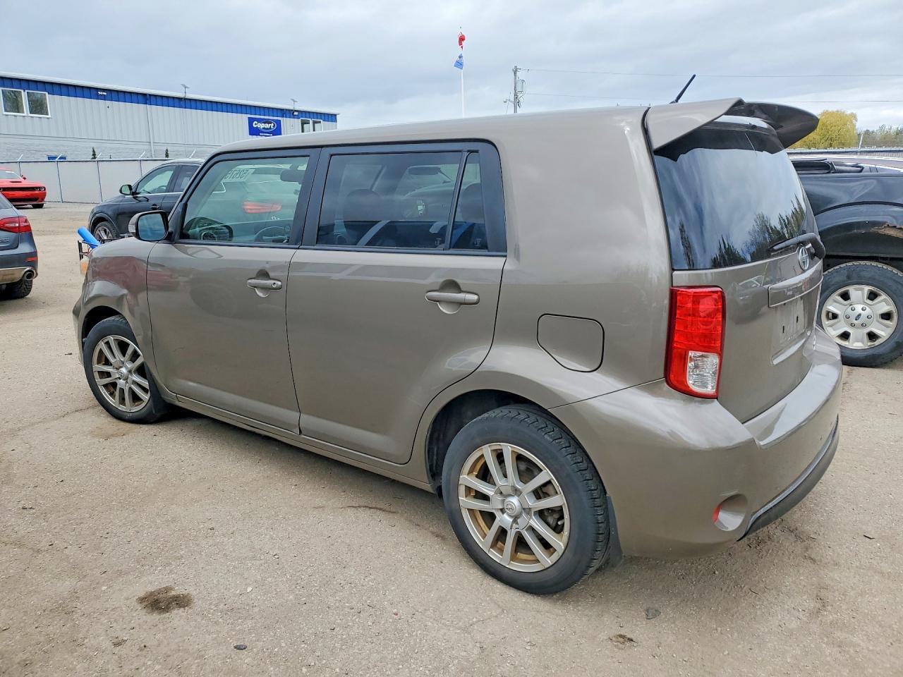 2013 Scion Xb Base - Фото 2