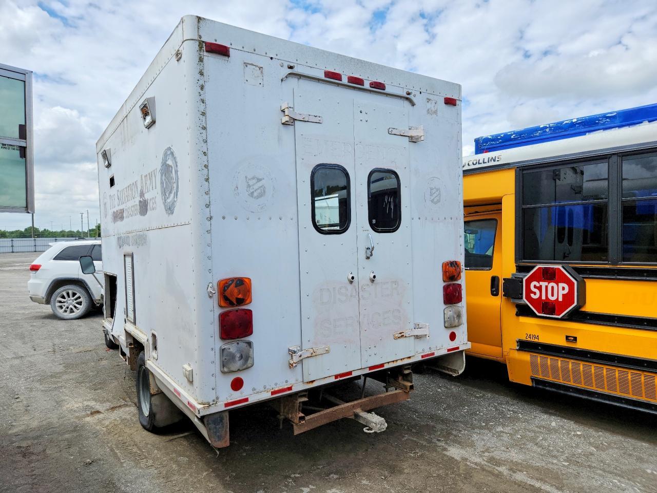 1995 Ford E350 Box Truck - Фото 2