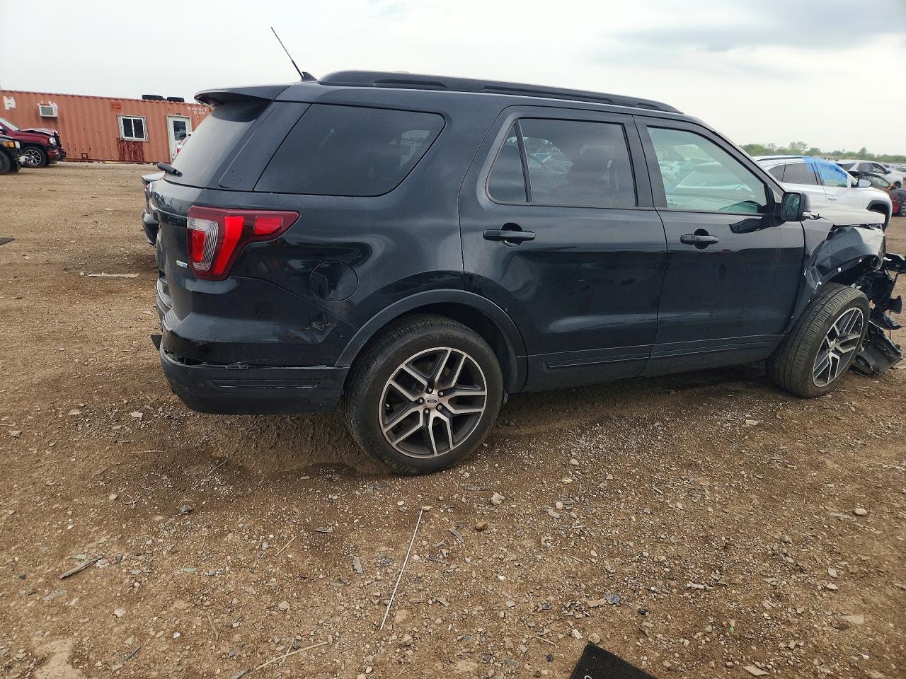 2018 Ford Explorer Sport - Image 3
