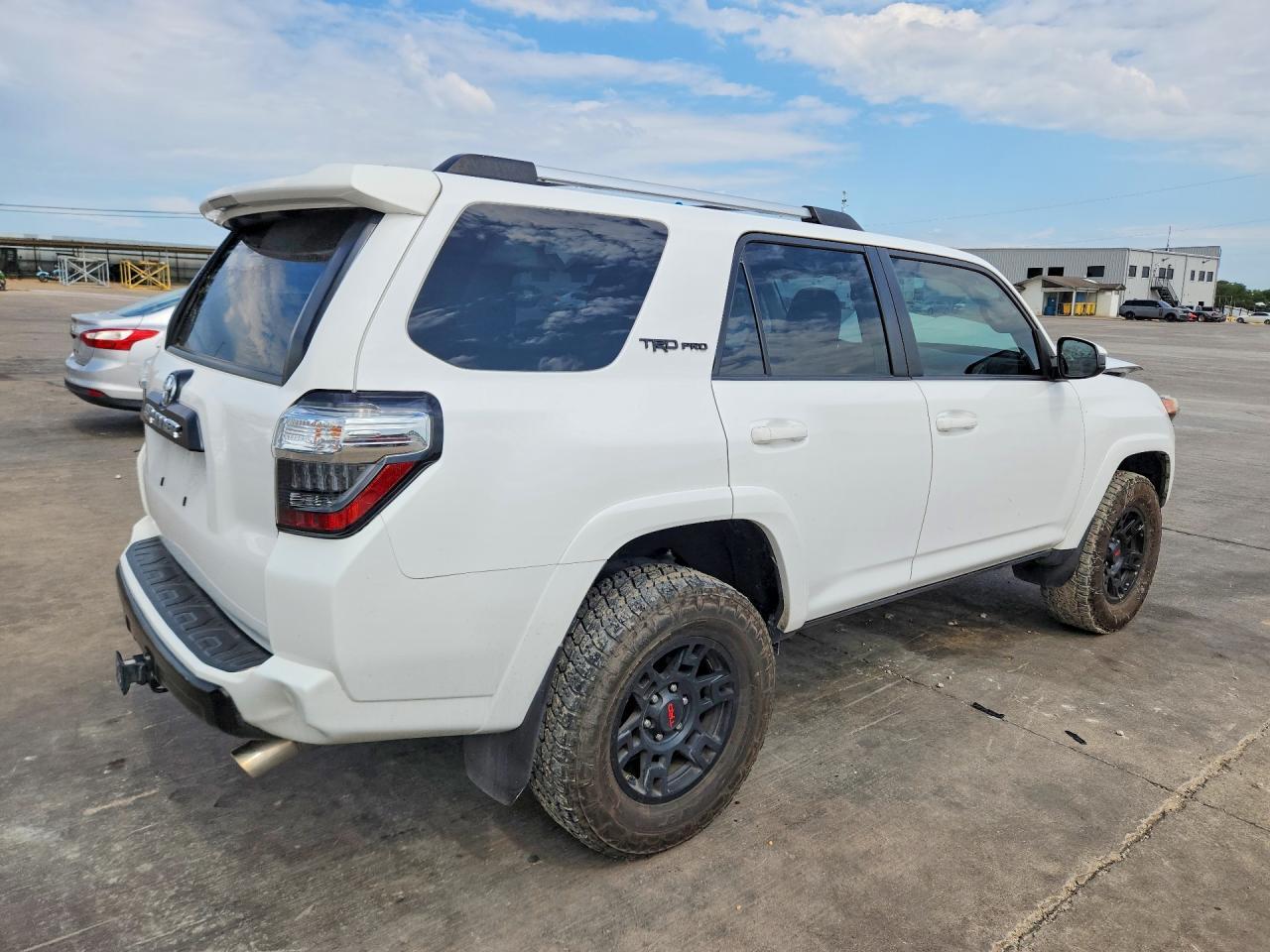 2015 Toyota 4Runner - Image 3