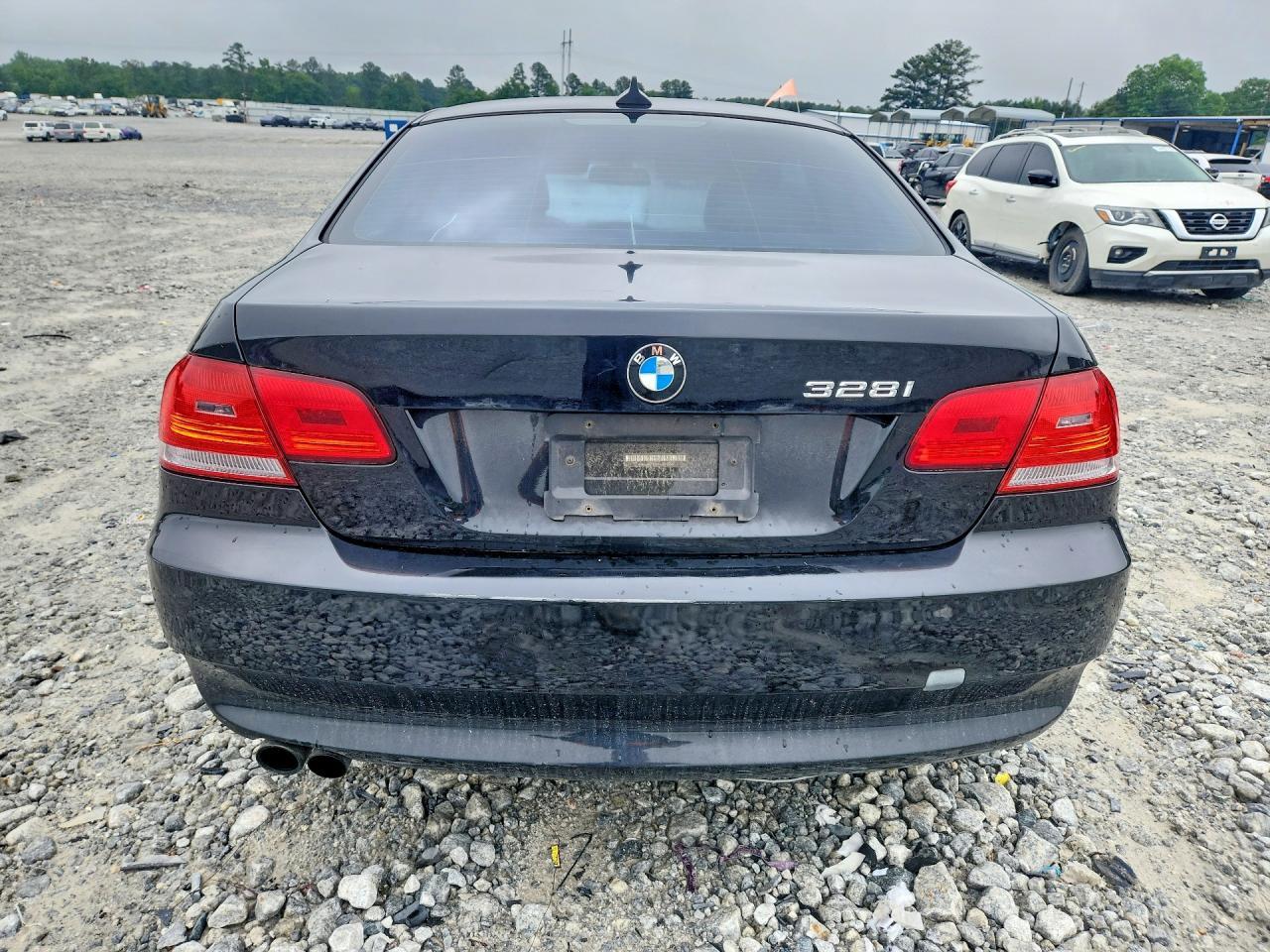 2010 BMW 328I - Image 6