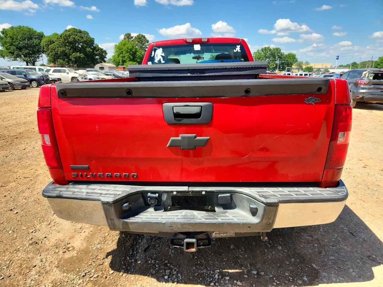 2010 Chevrolet Silverado C1500 - Image 6