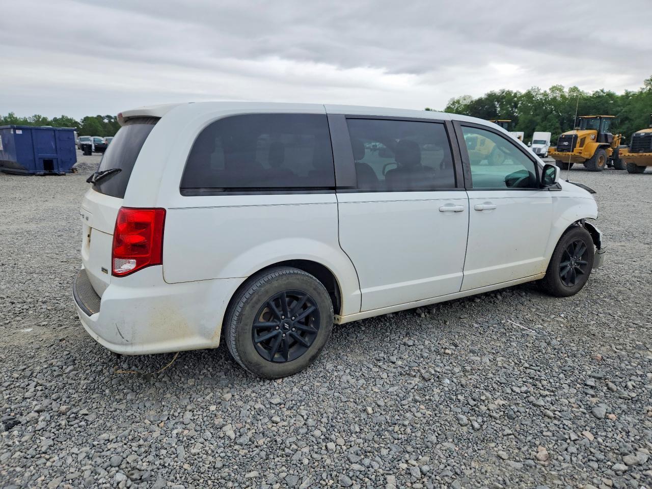 2019 Dodge Grand Caravan Sxt - Image 3